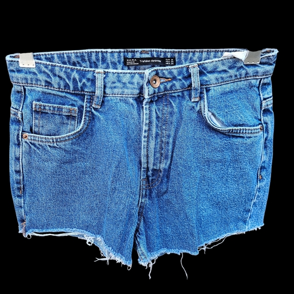 Zara Women's Distressed Blue Jean Shorts Size 4 - Picture 3 of 16